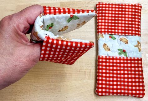 Holiday Sewing, Small Sewing Projects, Patchwork Quilting, Christmas Sewing, Free Quilting, Sewing Projects For Beginners, Easy Sewing Projects, Sewing Gifts, Sewing For Beginners