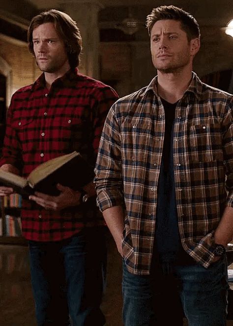 They both look like they don't   inderstand Supernatural Series, Supernatural Gifs, Supernatural Wallpaper, Supernatural Pictures, Supernatural Dean Winchester, Supernatural Quotes, Winchester Supernatural, Supernatural Tv Show, Tv Supernatural