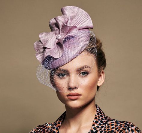 Lilac Fascinator Hats, Lilac Fascinator, Royal Clothes, Sinamay Hats, Fascinator Hats, Wedding Outfit, Fascinator, Hats For Women, Lilac