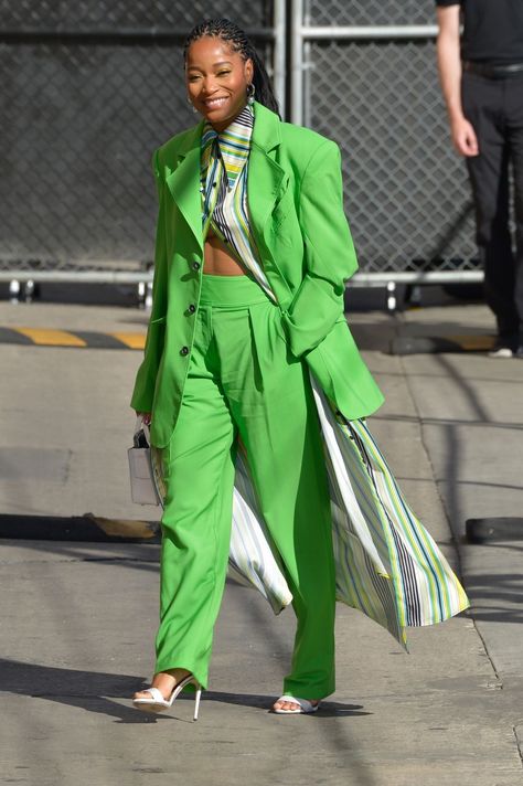 Keke Palmer, 2022 Keke Palmer Outfits, Bella Thorne And Zendaya, Keke Palmer, Green Outfit, Lookbook Outfits, Duster Coat, Lookbook, Fashion Inspo, Walking