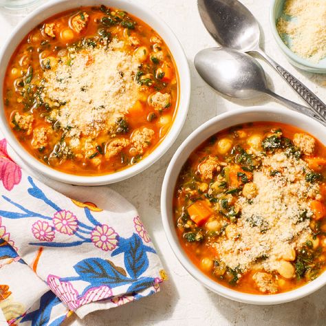 Hearty Chickpea & Spinach Stew Spinach Stew, One Pot Dinners, High Fiber Foods, Eating Recipes, Orzo, Clean Eating Recipes, Nutritious Meals, Eating Well, Soups And Stews