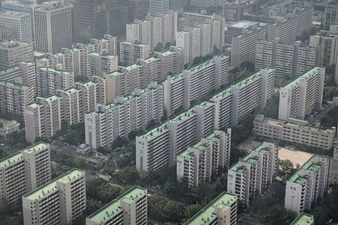 Picture of prosperity: After decades of growth, South Korea has a skyline to match, with a coast-to-coast line of apartments, such as the Yeouido-dong section of Seoul. Korean Apartment, Dream Mansion, Tiny Apartments, Apartment Architecture, Social Housing, Concrete Art, Cool Apartments, Residential Building, South Korean