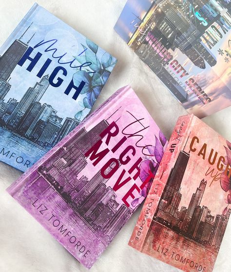 Do you buy special edition of books you’ve never read? 🤔 My answer: ABSOLUTELY I DO! I suffer from mayor FOMO and buy them with the intention of reading them lol The Windy City series is one of many I have that I still have not read 😅 #thewindycityseries #liztomforde #covertocover #covertocoverbookbox #specialeditionbooks #bookstagram #bookstack #booksmut #books #sportsromance Windy City Series, Dark Books, Sports Romance, Romantic Books, The Windy City, Book Nook, Windy City, Stack Of Books, Book Nooks