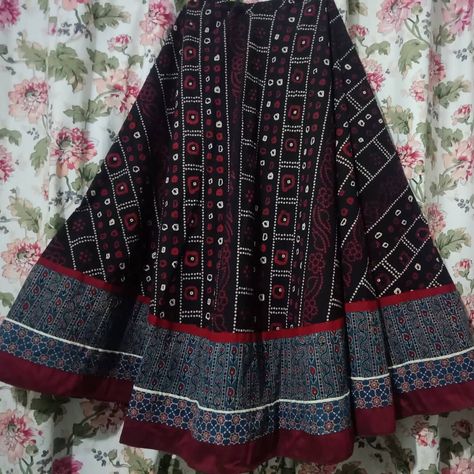 Gamathi skirt with a beautiful amalgamation of Ajrakh patchwork at the bottom. Pair it with a crop top or shirt and flaunt this exclusively… Skirt With Top, Top With Skirt, Chaniya Choli, Cotton Skirt, Skirt Top, Desi, Bell Sleeve Top, Crop Top, Online Store