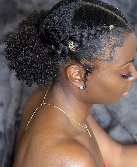 4c Summer Hairstyles, Natural Hairstyles For Wedding Guest, 4b Natural Hairstyles, Gel Hairstyles, Laid Edges, Perfect Edges, Creme Of Nature, Cabello Afro Natural, Afro Natural