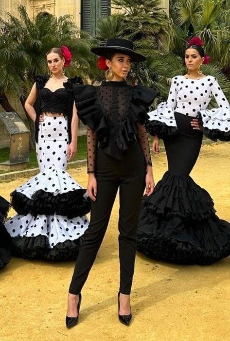 Spanish Party Outfit, Spanish Inspired Outfit, Latin Outfits Party, Flamenco Inspired Outfit, Latin Party Outfit, Havana Nights Outfit Women, Flamenco Outfit, Traditional Spanish Dress, Fiesta Costume