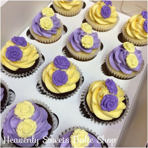 Purple and yellow rose cupcakes by Heavenly Sweets! Purple And Yellow Cupcakes, Yellow Cupcakes, Rose Cupcakes, Purple And Yellow, Bake Shop, Mini Cupcakes, Yellow Roses, Yellow Rose, Graduation Party