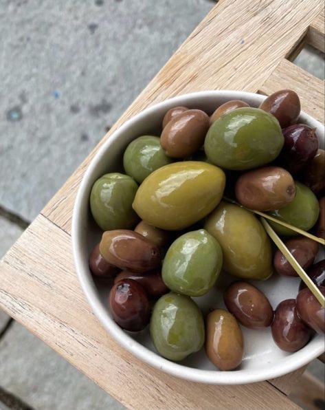 Olives Aesthetic, Twin Vibes, Green Foods, Diet Books, Green Olives, Greens Recipe, Healthy Options, Aesthetic Food, Pistachio