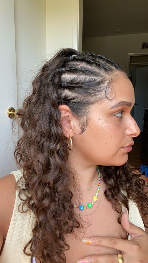 Beach Braids Curly Hair, Mexican Braids Short Hair, Mexican Cornrows, Braids Hairstyles For Latinas, Latin Braids, Mexican Braided Hairstyles, Boricua Hairstyles, Braids For Spanish Women, Braided Hairstyles For Mexican Women