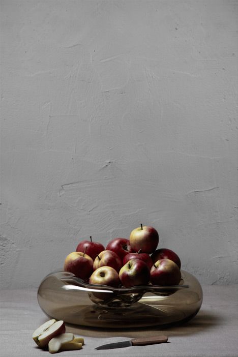 Fruitbowl Fresh Fruit Bowl, Modern Fruit Bowl, Desk Items, Diy Pop, Glass Fruit Bowl, Glass Fruit, Happy Food, Fruit Bowls, New Fruit