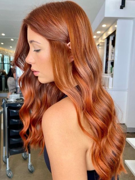 Light Auburn Hair, Red Hair Color Ideas, Copper Blonde Hair, Short Hair Cut, Red Blonde Hair, Strawberry Blonde Hair Color, Natural Red Hair, Hair Adviser, Ginger Hair Color