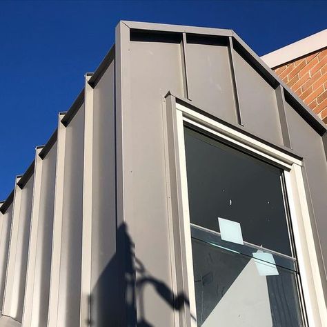 AUSTEK Roofing & Cladding on Instagram: "Standing seam roofing and wall cladding in @colorbondsteel wallaby @hmrsuppliesau @austek_roofing_and_cladding #roofing #metalroofing #sydneyroofer #colorbond #architecturalpanels #cladding #metalcladding #builder #sydneybuilder #architecturalcladding #architecture #design #rooflife #metalroofing @mrcaaust" Colorbond Wallaby, Harkaway Homes, Standing Seam Roof, Metal Cladding, Standing Seam, Wall Cladding, Exterior House, Aberdeen, Metal Roof