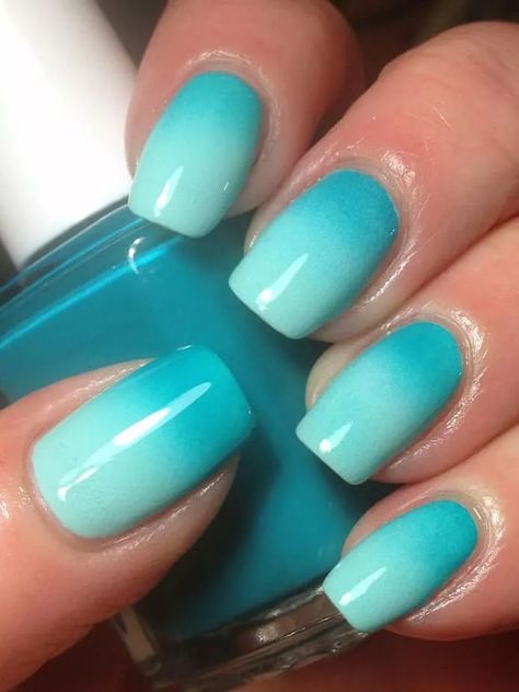 30+ Stunning Tropical Beach Nails Designs | Colorful Ocean Nails Turquoise Nail Designs, Beach Themed Nails, Mint Green Nails, Beach Nail Designs, Ombre Nail Art Designs, Gel French Manicure, Unghie Sfumate, Turquoise Nails, Nagellack Trends