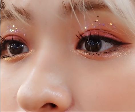 Itzy Makeup, Bts Makeup, Pop Makeup, Concert Makeup, Concert Hairstyles, Star Makeup, Eye Details, Ethereal Makeup, Itzy Ryujin