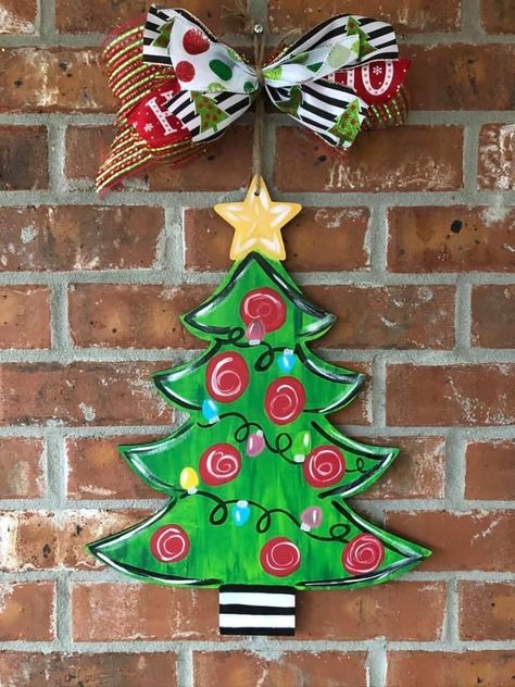 Christmas Tree Door Hanger, Tree Door Hanger, Xmas Frames, Christmas Decor Tree, Christmas Tree Door, Hanger Christmas, Door Hanger Christmas, Tree Door, Christmas Tree Painting