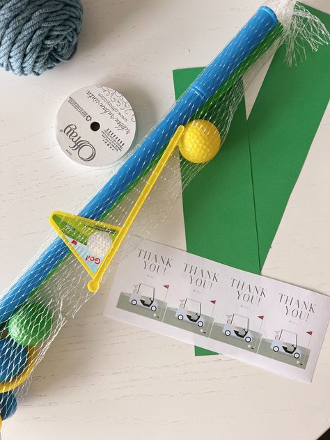 Golf Themed Party Favors - traditionallycozy.com Golf Themed Party, Planning A Birthday Party, Green Outdoor Rug, Golf Party Favors, Basketball Birthday Parties, Golf Birthday Party, Third Birthday Party, Basketball Birthday, Balloon Display