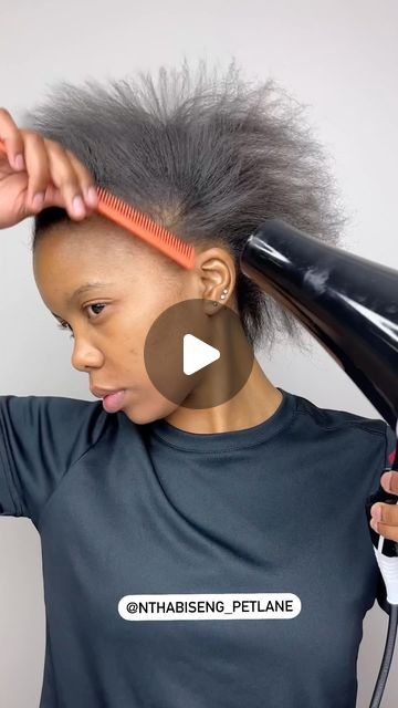 ProtectiveStyles on Instagram: "Kills 👏🏾 it 👏🏾 every 👏🏾 single 👏🏾 time! 😍 | Wait till the end | 🎥 @nthabiseng_petlane | 😍 Valentine’s or Galentine’s, you know I got you Sis.🩷😌 | #protectivestyles #quickweave #naturalhair #protectivestyle #halfuphalfdown #sleekponytail" Nthabiseng Petlane, Sew In Ponytail, Sew In Weave, Quick Weave, February 8, Sleek Ponytail, Till The End, Half Up Half Down, I Got You