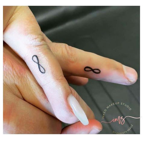 Infinity Finger Tattoos For Women, Infinity Finger Tattoo, Infinity Finger Tattoos, Tattoo Ideas 2022, Infinity Tattoo Ideas, Double Infinity Tattoos, Small Infinity Tattoos, Infinity Sign Tattoo, Tattoos Mom