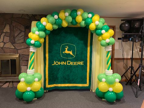 Tractor Balloon Arch, John Deere Birthday Party, John Deere Party, Twins Party, John Deere Birthday, Tractor Birthday Party, Tractor Birthday, Yellow Balloons, John Deere Tractors