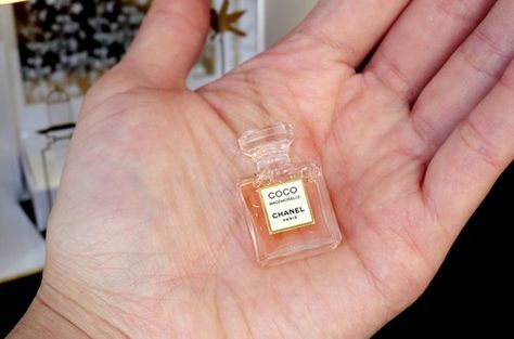 Image de miniature Chanel Perfume Bottle, Chanel Perfume, Birthday Wishlist, Coco Chanel, Travel Essentials, Cute Art, Hand Soap Bottle, We Heart It, Coco