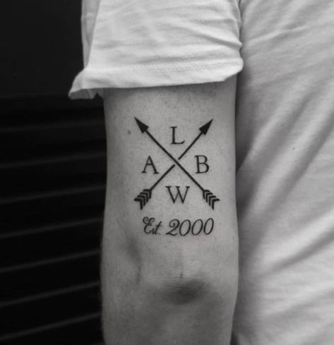 110 Best Family Tattoos for Men | Improb Crossed Arrow Tattoos, Good Family Tattoo, Simbolos Tattoo, Family First Tattoo, Tricep Tattoos, Family Tattoos For Men, Wörter Tattoos, Molecule Tattoo, Tatuagem Masculina Pequena