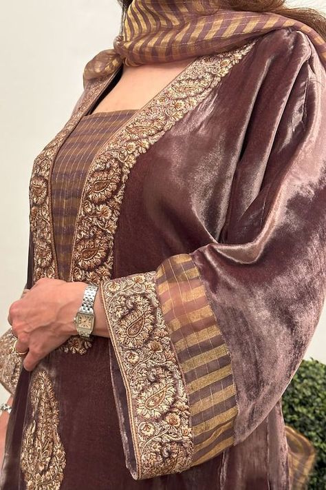 Cinnamon brown silk velvet kurta with kashmiri embroidery. Comes with pant and a pure silk organza dupatta. - Aza Fashions Pakistani Velvet Suits, Velvet Kurta, Kashmiri Embroidery, Dress Shoes Heels, Velvet Dress Designs, Indian Designer Suits, Cinnamon Brown, Embroidery Suits Design, Designer Dresses Casual