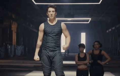 Peter Hayes Divergent, Divergent Peter, Miles Teller Divergent, Divergent Peter Hayes, Peter Divergent, Divergent Characters, Divergent Aesthetic Factions, Fit Pictures, Peter Hayes