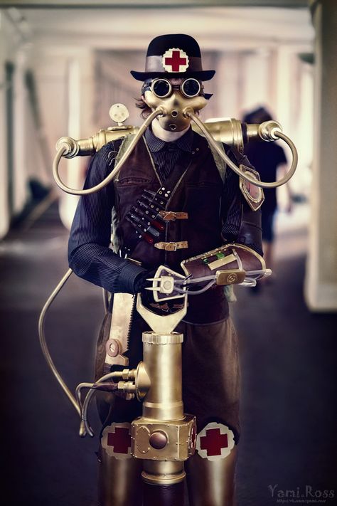 Steampunk Doctor Steampunk Shop, Steampunk Man, Steampunk Men, Mode Steampunk, Steampunk Couture, Style Steampunk, Steampunk Cosplay, Victorian Steampunk, Steampunk Costume