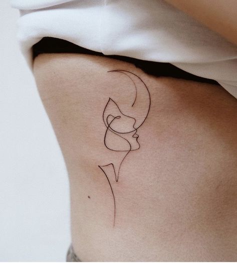 Quad Tattoo, Tato Minimal, Rib Tattoos For Women, On Tattoo, Petit Tattoo, Elbow Tattoos, Silhouette Tattoos, Petite Tattoos, Feminine Tattoo