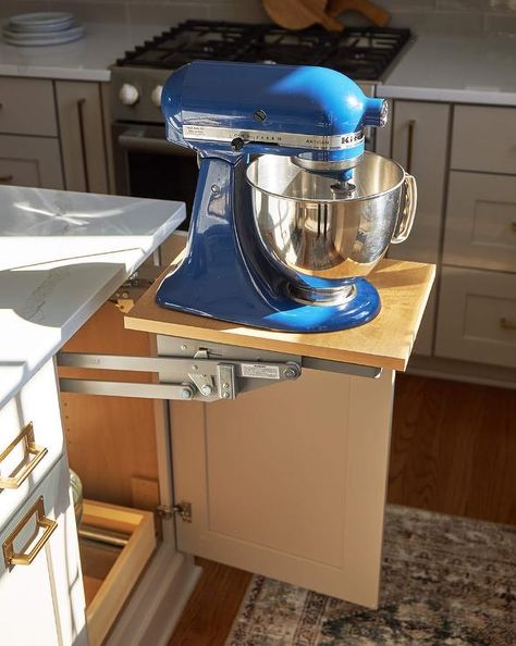 Center Island with Kitchen Mixer Lift with Shelf - Transitional - Kitchen Mixer Cabinet, Blue Kitchenaid, Pink Kitchenaid Mixer, Mixer Lift, English Country Homes, Pull Out Kitchen Cabinet, 90s Kitchen, Appliance Storage, Limestone Countertops