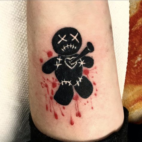 Emo Wrist Tattoos, Small Voodoo Doll Tattoo, Doll Knee Tattoo, Gothic Love Tattoo, Gory Tattoo Designs, Voodoo Doll Tattoo Creepy, Small Dark Tattoos Creepy, Voodoo Doll Tattoo Cute, Emo Tattoos For Women