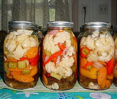 Pickles Vegetables, Fridge Pickles, Cauliflowers, Corn Relish, Canning Pickles, Canning Vegetables, Canned Food Storage, Canning Tips, Homemade Pickles