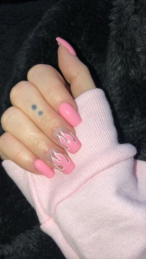 Pink And White Flame Nails, Pink Flame Nails Short, Nails With Fire Design, Short Flame Nails, Pink Fire Nails, Flame Nails Acrylic, Nail Ideas For Winter Simple, Pink Flame Nails, Fire Nail Art