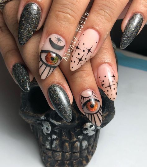 Metaphysical Nail Designs, Fortune Teller Nail Art, Potion Nail Art, Tarot Nails Acrylic, The Craft Nails, Witchcraft Nails Art, Winter Witch Nails, Planchette Nails, Metaphysical Nails