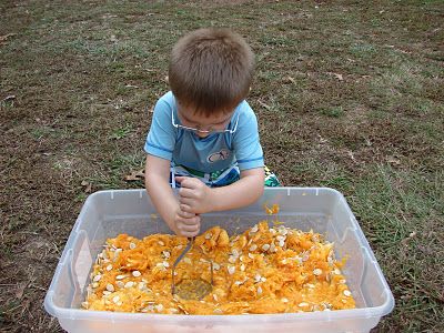 The Imagination Tree: It's Playtime! Pumpkin Messy Play! Pumpkin Sensory, Pumpkin Play, Pumpkin Guts, Pumpkin Unit, Imagination Tree, Toddler Teacher, Halloween Sensory, Pumpkin Activities, The Great Pumpkin