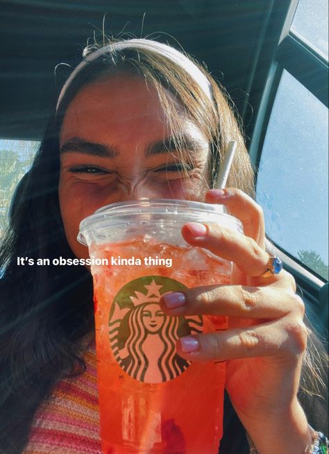 Juice Captions Instagram, Strawberry Captions, Coffee Captions Instagram, Starbucks Bottles, Starbucks Strawberry, Streak Ideas, Strawberry Drinks, Food Captions, Starbucks Lovers