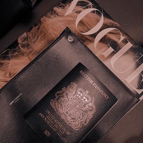 British Passport Aesthetic, Aesthetic Passport, Passport Aesthetic, Uk Aesthetic, British Passport, Vision Board Wallpaper, Kingdom Of Great Britain, Paris Saint, Silver Lining