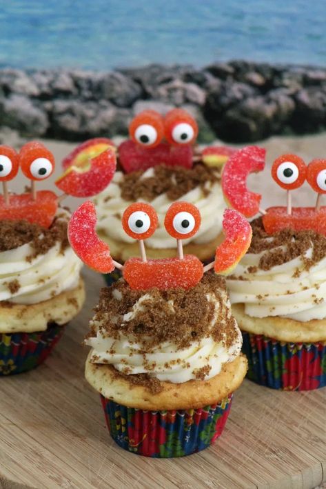 Crab Birthday Cakes, Crab Cupcakes, Ocean Cupcakes, Crab Party, Sea Cupcakes, Seafood Party, Baby Shower Ideas For Boys, Ocean Birthday Party, Ocean Cakes