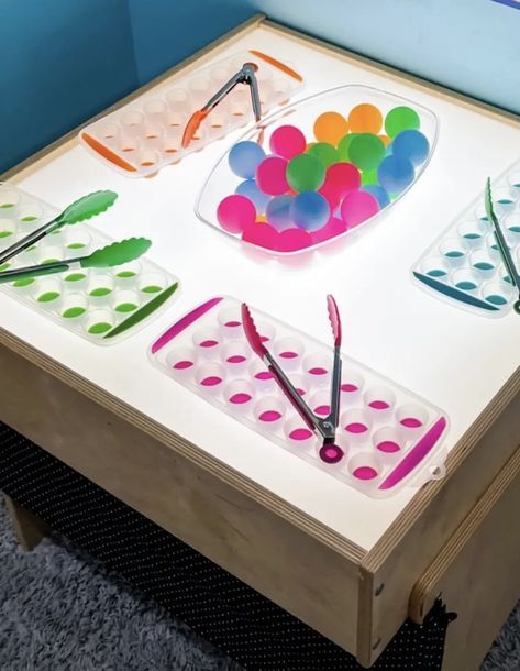 Light Table Ideas For Toddlers, Preschool Table Top Activities, Light Box Activities, Kindergarten Tables, Preschool Tables, Montessori Crafts, September Preschool, Table Activities For Toddlers, Table Activities