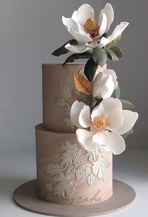 Magnolia Cake, Spectacular Cakes, Flower Cake Design, Interesting Cakes, Tier Cakes, Floral Cakes, Wedding Cake Tops, Beautiful Cake Designs, Flower Cakes