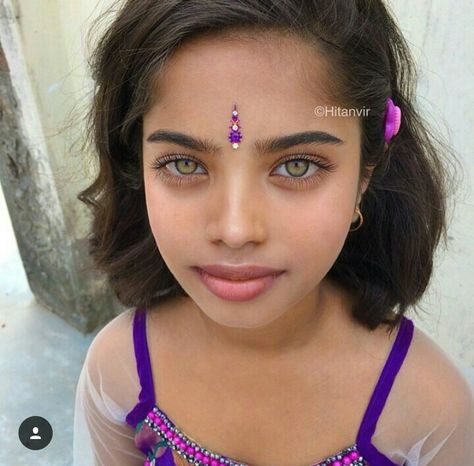 @hitanvir Prapti (Bengali) Beautiful Green Eyes, Beautiful Eyes Color, Most Beautiful Eyes, Brows On Fleek, Aesthetic Eyes, Stunning Eyes, Gorgeous Eyes, Beauty Eyes, Pretty Eyes