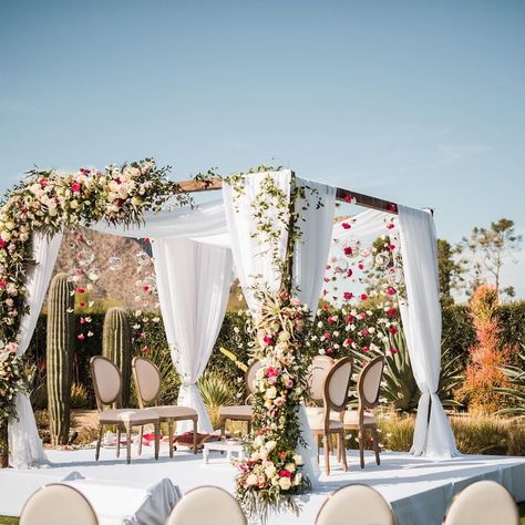 Garden Arches Ideas, Floating Shelves Corner, Witchy Room Aesthetic, Modern Wall Shelves, Hindu Wedding Decorations, Indian Wedding Decorations Receptions, Mandap Design, Reception Stage Decor, Modern Indian Wedding