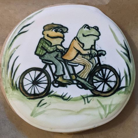 Cookie decorated with Frog and Toad by Arnold Lobel Frog And Toad Cookies, Frog And Toad Cake, Frog And Toad Baby Shower Theme, Frog And Toad Party, 22 Cake, Engagement Party Cake, Bike Cakes, Arnold Lobel, Baby Shower Deco