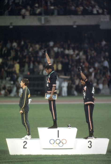 Mexico Olympics, Black Power Salute, Neil Leifer, Medal Stand, Walt Frazier, Jamel Shabazz, Tommie Smith, 1968 Olympics, Foto Sport