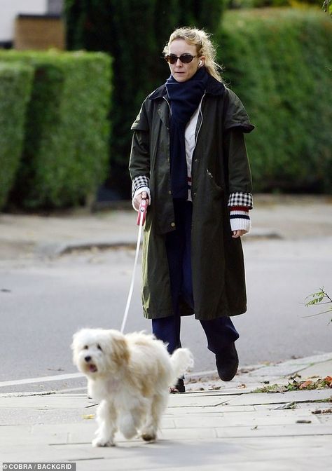 Jodie Comer steps out make-up free to walk her dog in North London Jodie Comer Style, Dog Walking Outfit, Walking Outfits, Jodie Comer, Killing Eve, Fluffy Dogs, Fashion Wishlist, North London, Stepping Out