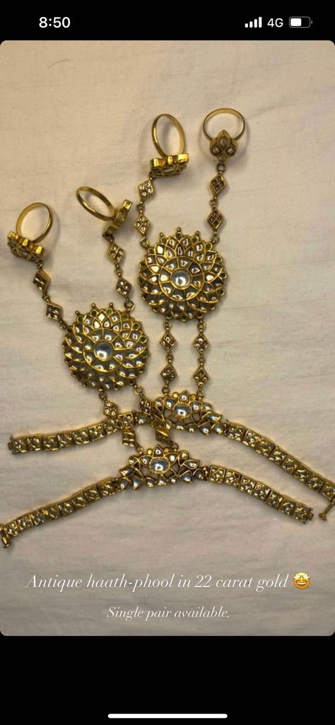 Vintage Indian Jewelry, Wedding Jewellery Designs, Rajputi Jewellery, Fancy Jewelry Necklace, Modern Gold Jewelry, Jewellery Design Sketches, Bridal Jewellery Design, Antique Jewellery Designs, Jewelry Set Design