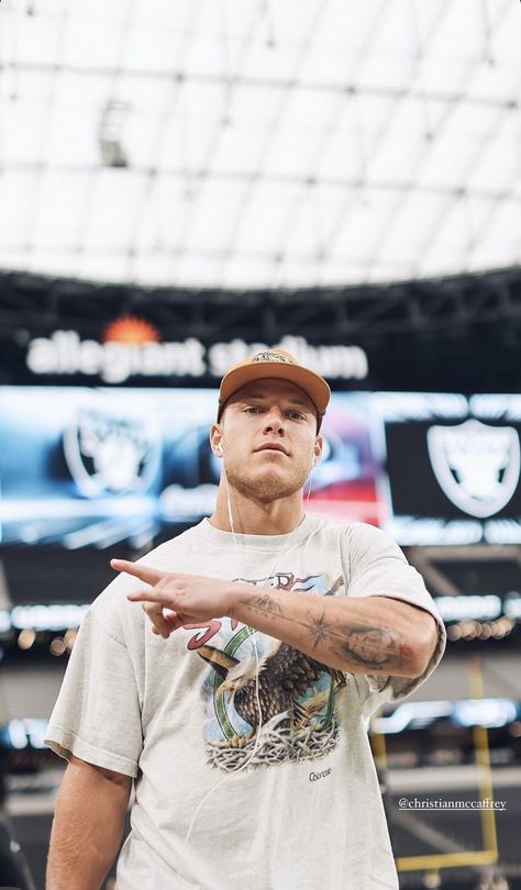 Nfl Player Tattoos, Football America, Football Tattoo, Christian Mccaffrey, Heart Fashion, Sports Pictures, Arm Tattoos For Guys, Tattoo Sleeve Designs, Nfl Players