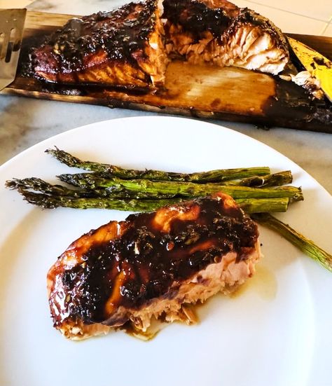 Cedar Plank Asian Grilled Salmon – Recipe! - Live. Love. Laugh. Food. Asian Grilled Salmon Recipes, Asian Glazed Salmon, Salmon Grill, Asian Salmon Recipes, Grilled Salmon Recipe, Asian Grill, Asian Salmon, Plank Salmon, Grilled Salmon Recipes