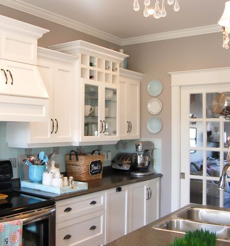 Benjamin Moore Silver Fox: The Ideal Mid Tone Gray - A Pop of Pretty Benjamin Moore Silver Fox Paint, Silver Fox Paint Benjamin Moore, Bm Silver Fox Paint, Silver Fox Benjamin Moore, Bm Grey Paint Colors, Benjamin Moore Kitchen, Pretty Home Decor, Purple Paint Colors, Kitchen Facelift