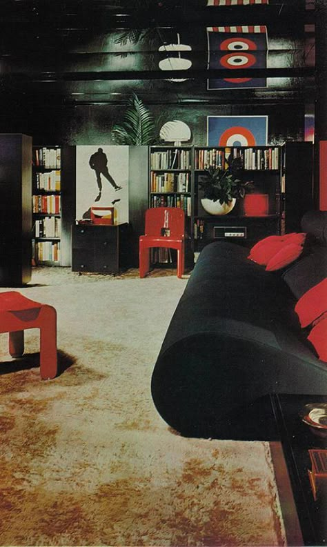 bachelor pad 2 80s Interior, 70s Interior, Retro Interior Design, Sunken Living Room, European House, Retro Interior, Vintage Interiors, Vintage Interior, Man Caves